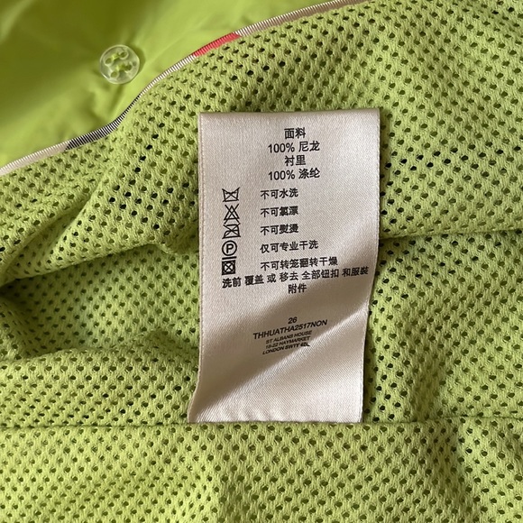 Authentic Burberry Windbreaker - Picture 5 of 9
